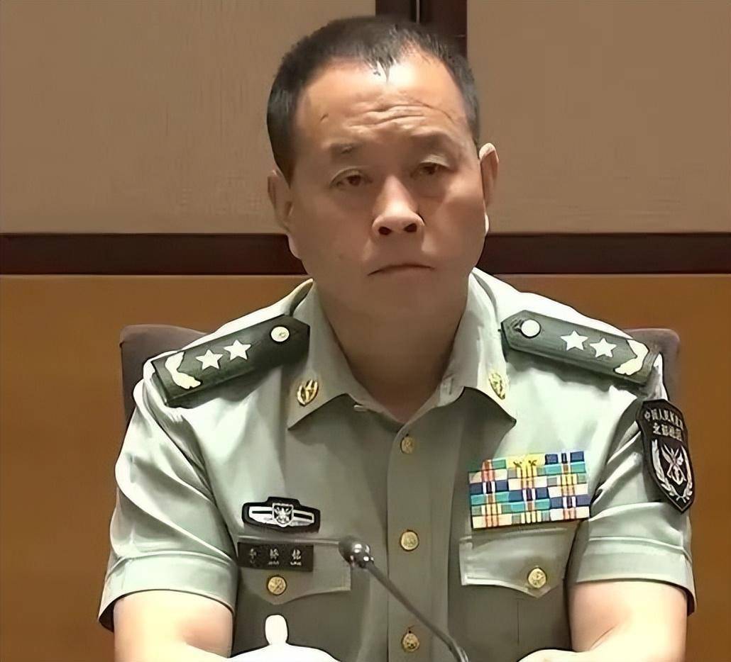 陸軍司令員是誰，揭秘中國陸軍最高指揮官的身份與職責，揭秘中國陸軍司令員身份與職責，陸軍最高指揮官一覽