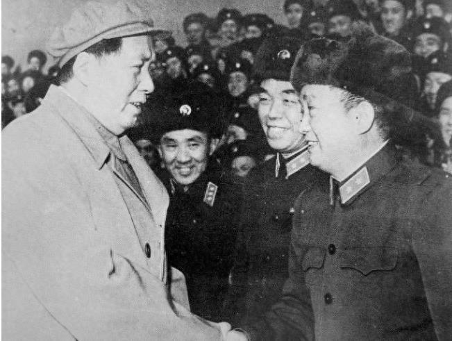 軍校畢業(yè)后的軍銜授予制度詳解，軍校畢業(yè)后軍銜授予制度全面解析